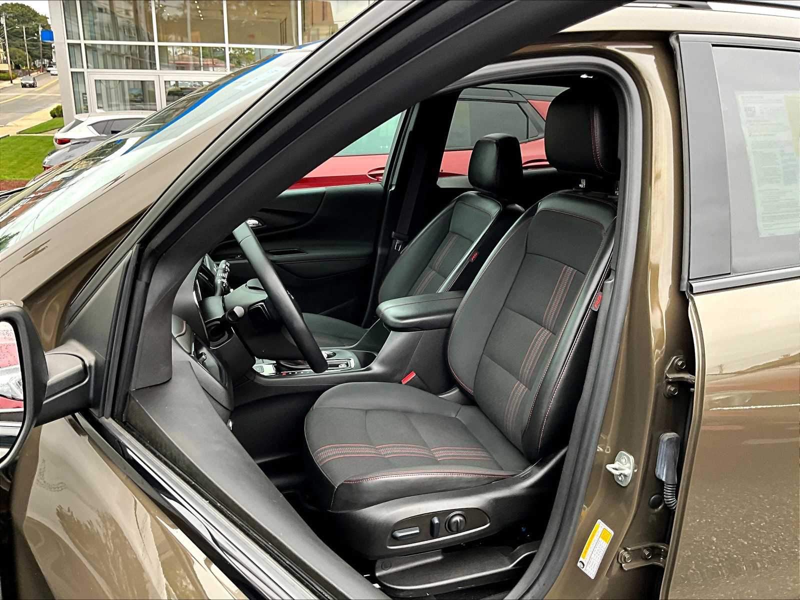 2023 Chevrolet Equinox RS - Photo 10