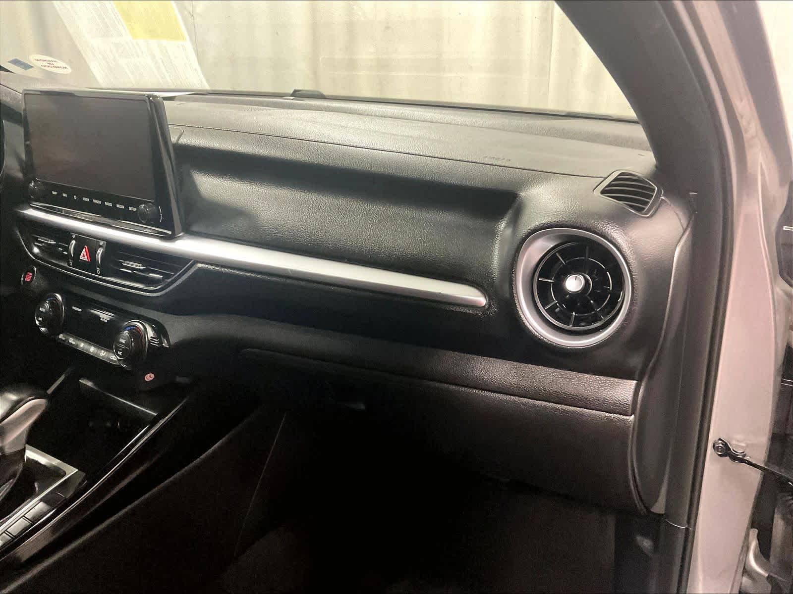 2023 Kia Forte GT-Line - Photo 13