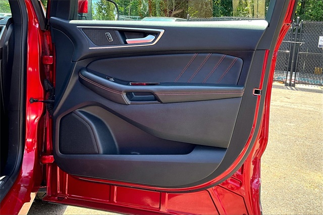 2020 Ford Edge ST Line - Photo 20