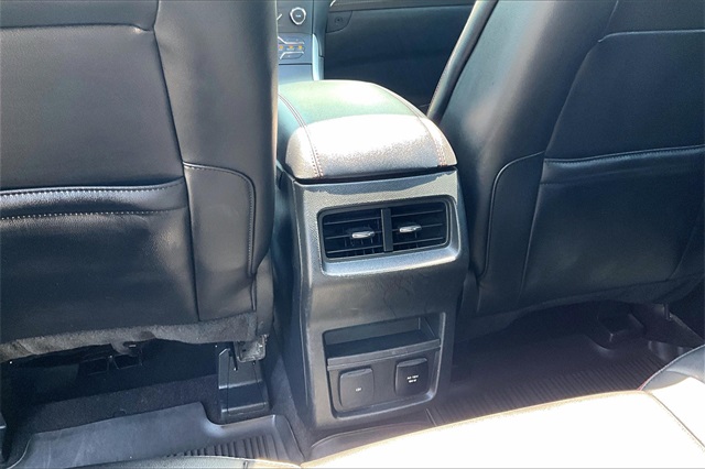 2020 Ford Edge ST Line - Photo 30