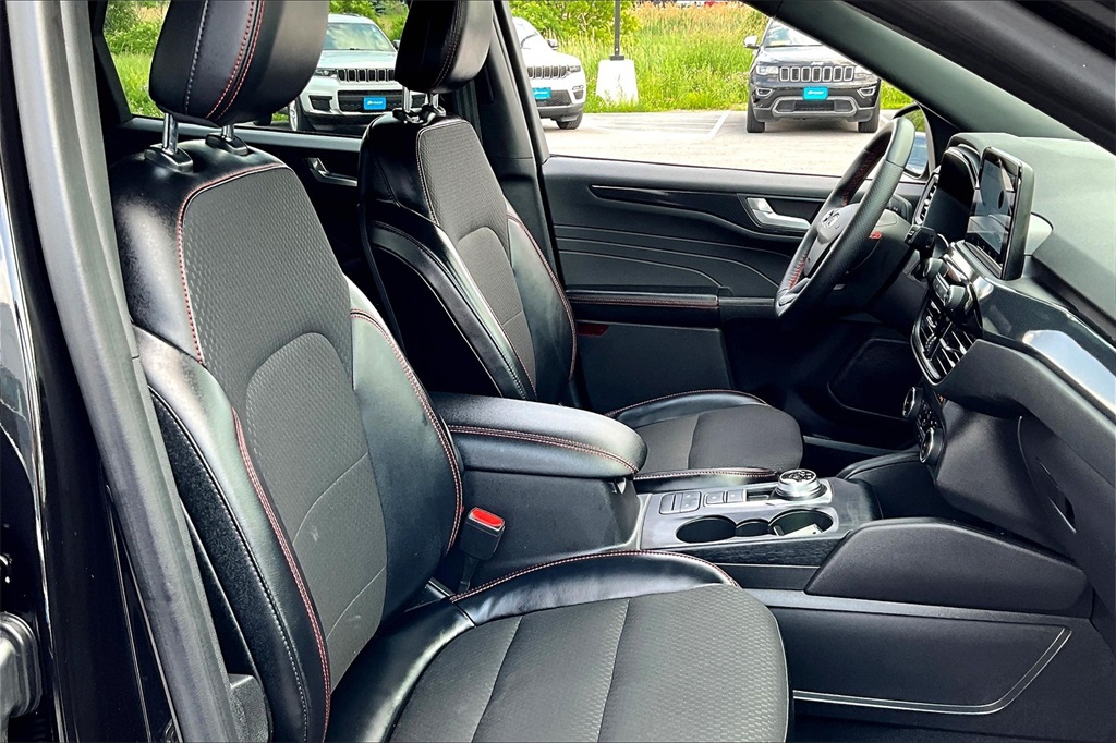 2024 Ford Escape ST-Line - Photo 11