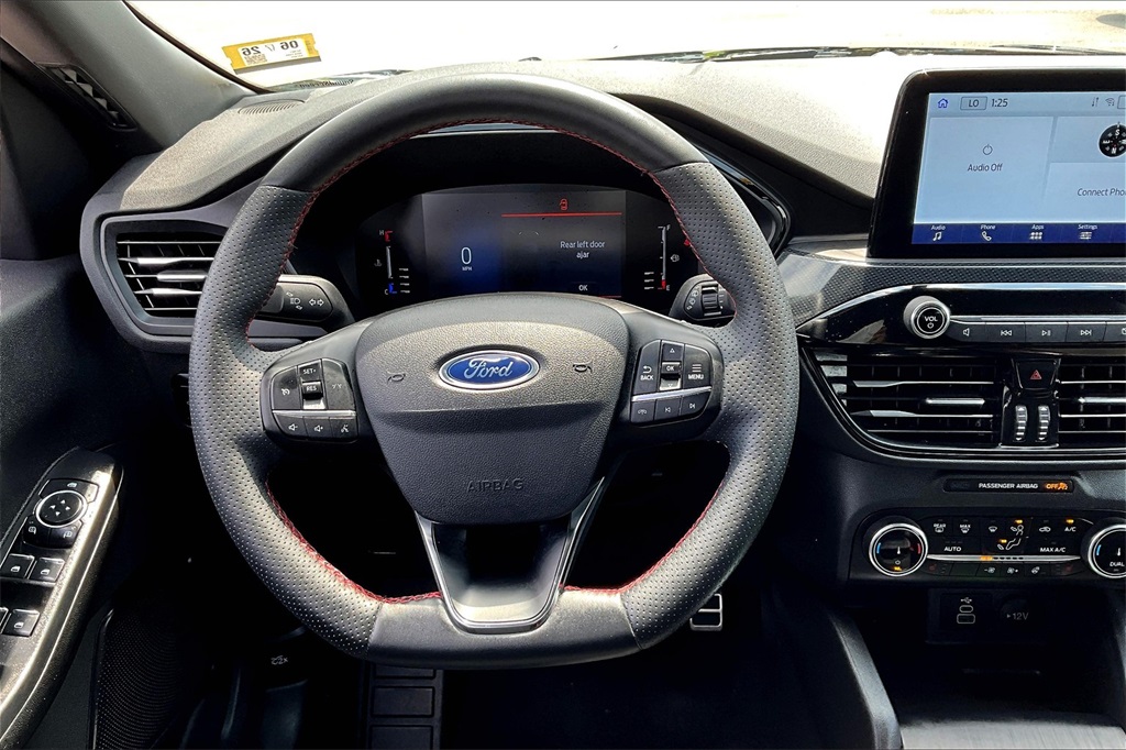 2024 Ford Escape ST-Line - Photo 17