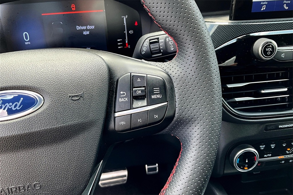 2024 Ford Escape ST-Line - Photo 24