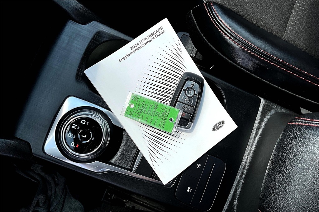 2024 Ford Escape ST-Line - Photo 31