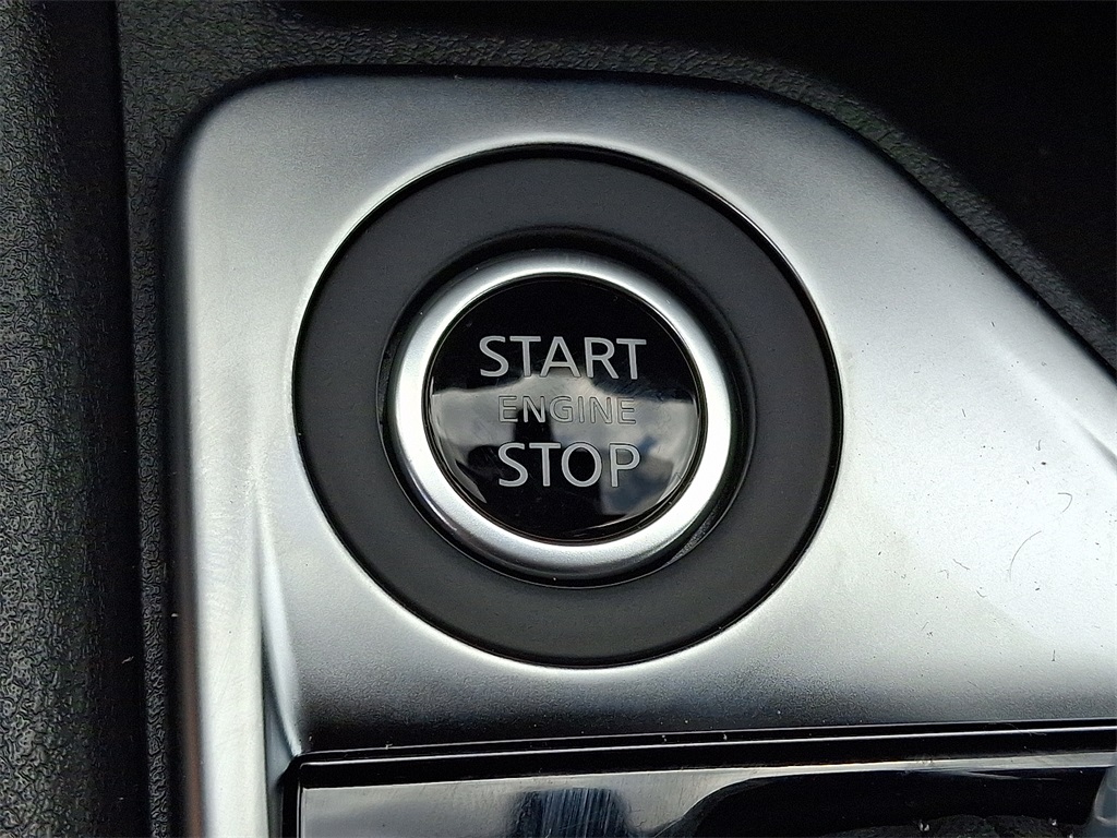 2025 Nissan Sentra SV - Photo 15
