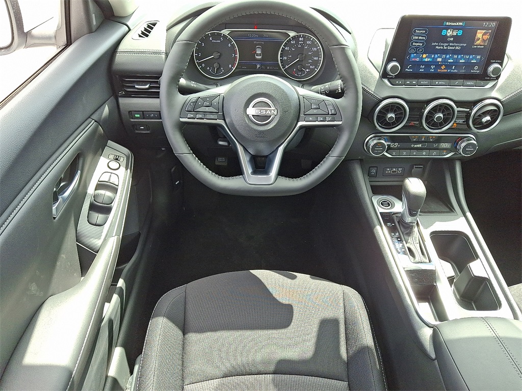2025 Nissan Sentra SV - Photo 7