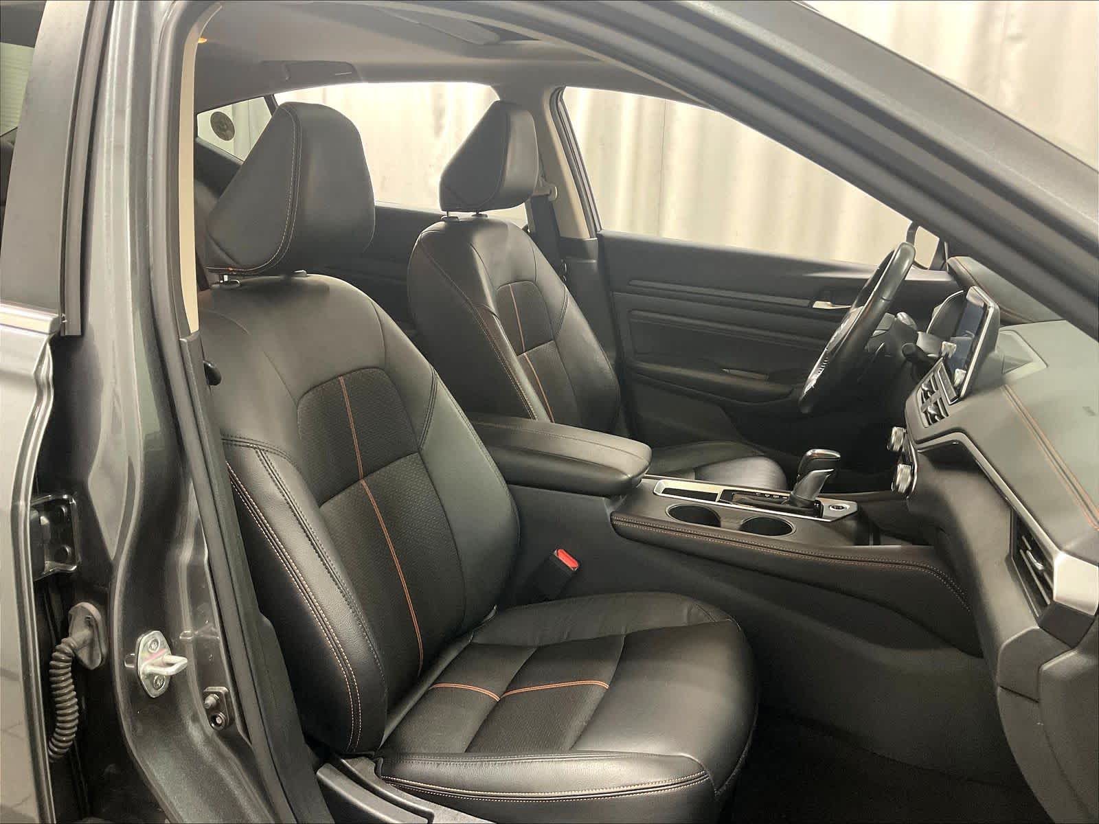 2022 Nissan Altima 2.5 SR - Photo 11