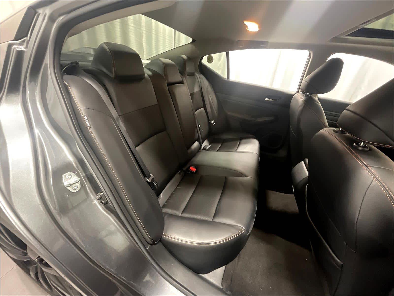 2022 Nissan Altima 2.5 SR - Photo 16