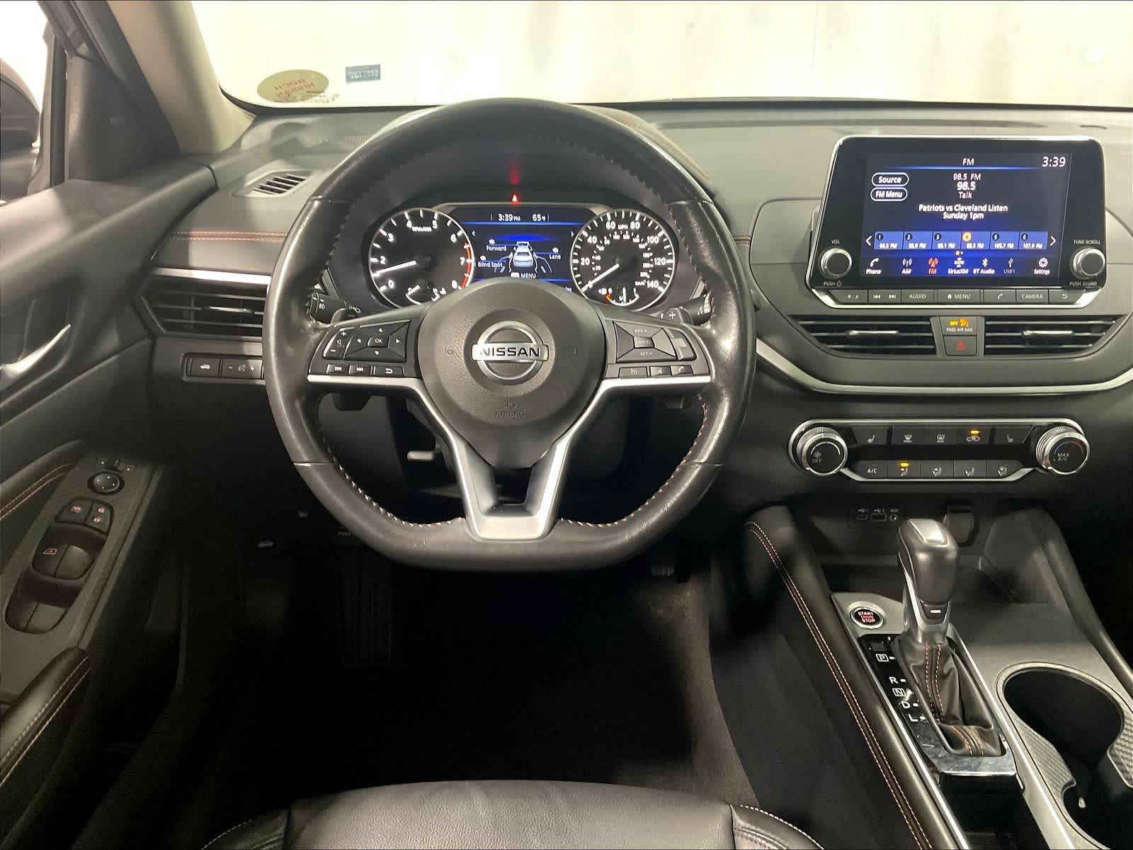 2022 Nissan Altima 2.5 SR - Photo 17