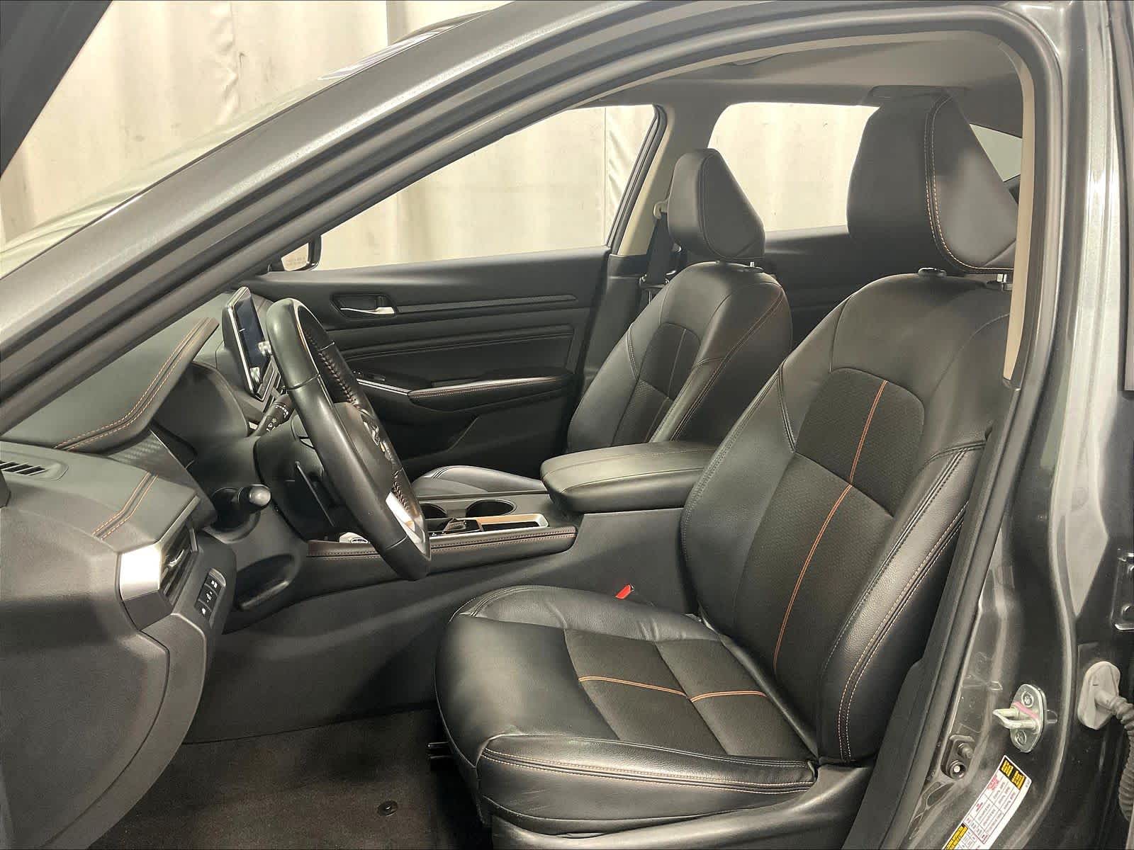 2022 Nissan Altima 2.5 SR - Photo 10