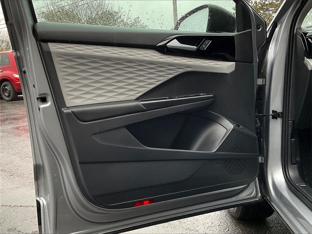 2023 Volkswagen Taos 1.5T S - Photo 9