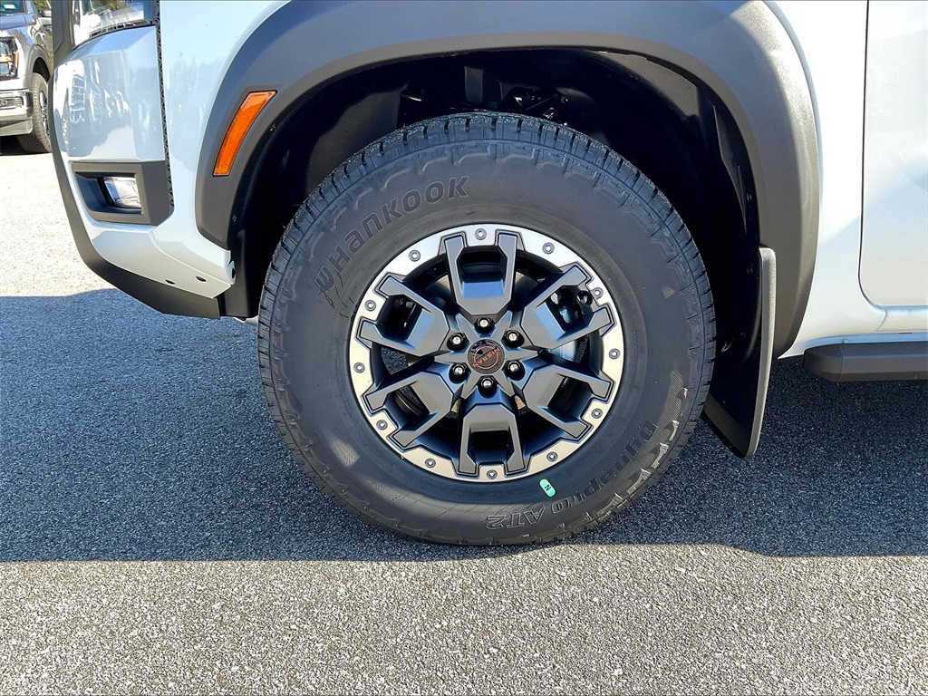 2026 Nissan Frontier PRO-4X - Photo 8