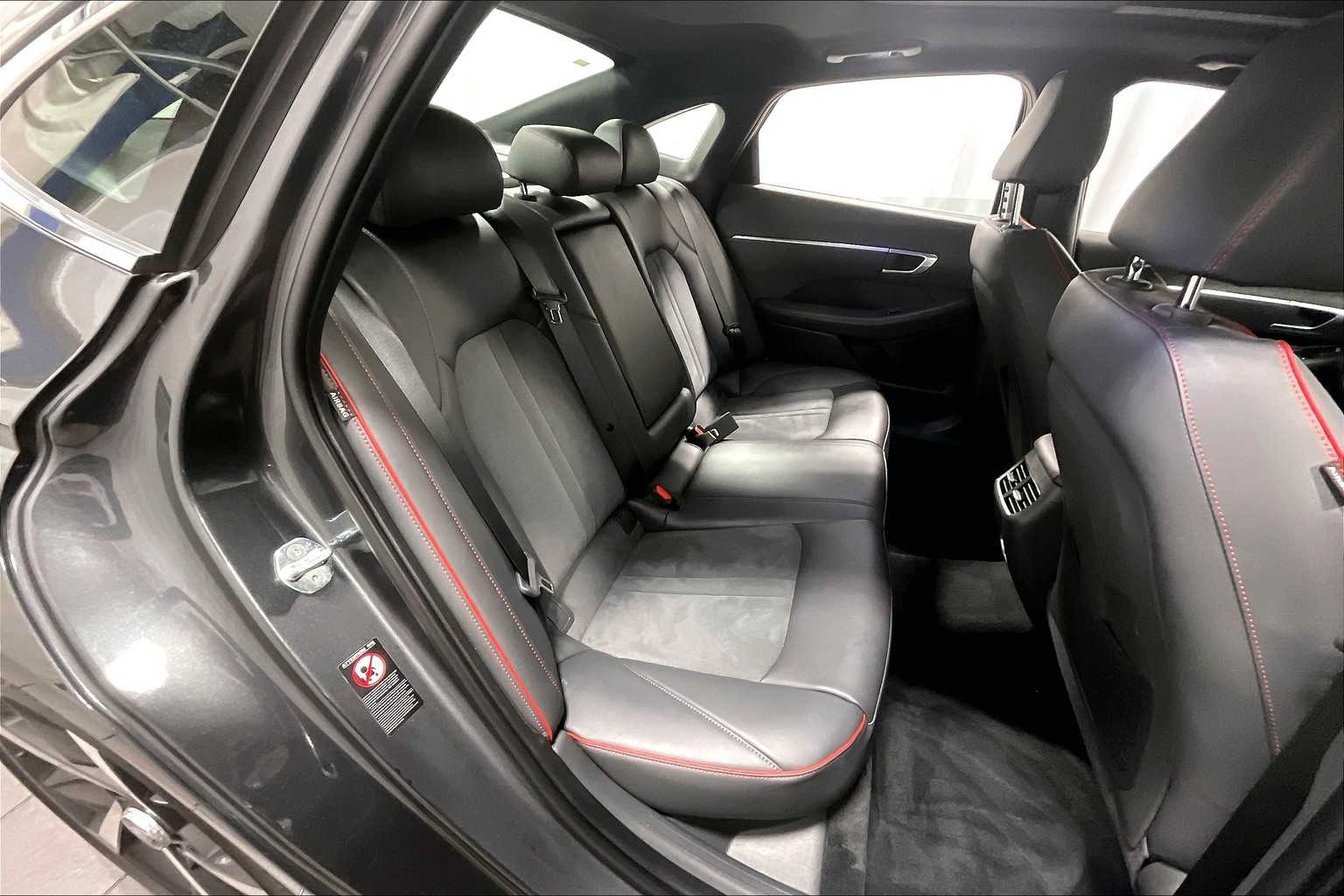 2022 Hyundai Sonata SEL Plus - Photo 16