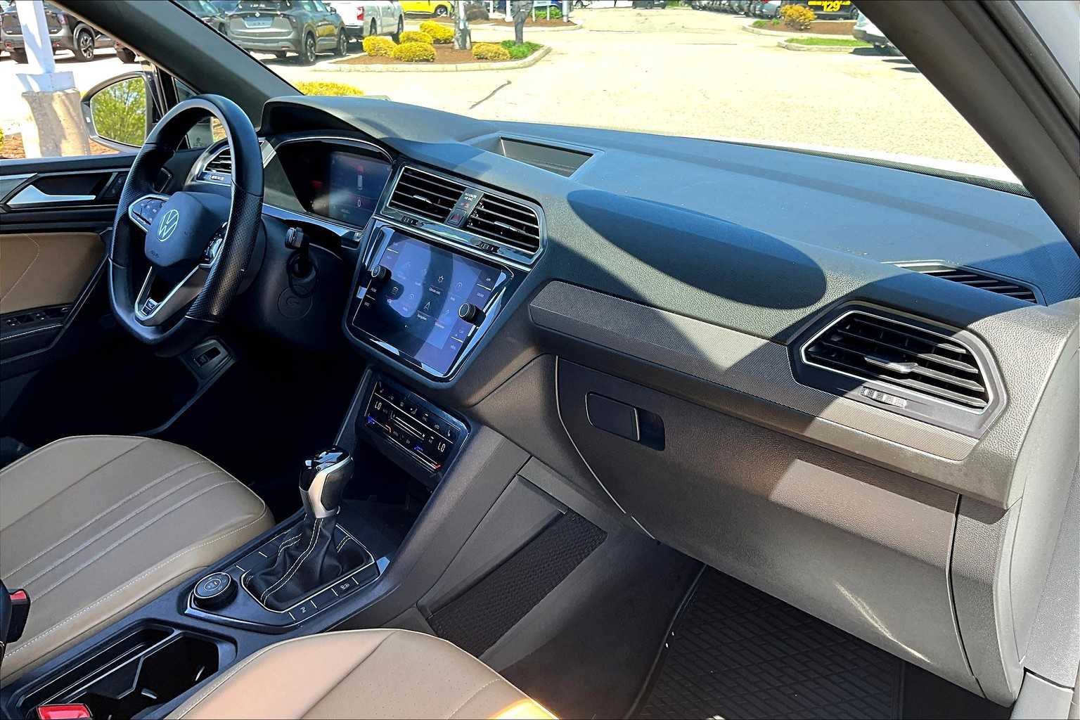 2022 Volkswagen Tiguan SE R-Line Black - Photo 14