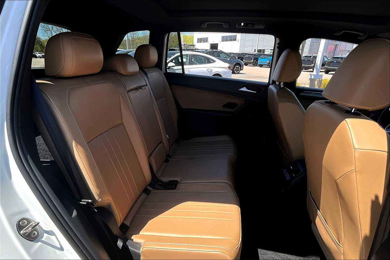2022 Volkswagen Tiguan SE R-Line Black - Photo 16