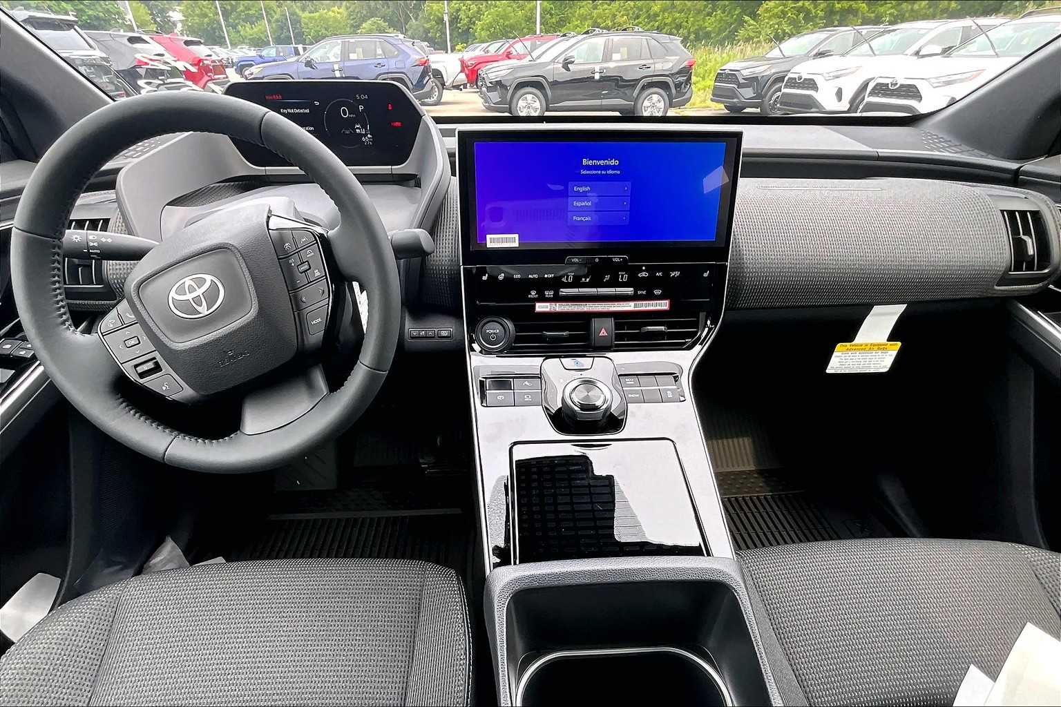 2025 Toyota bZ4X XLE - Photo 12