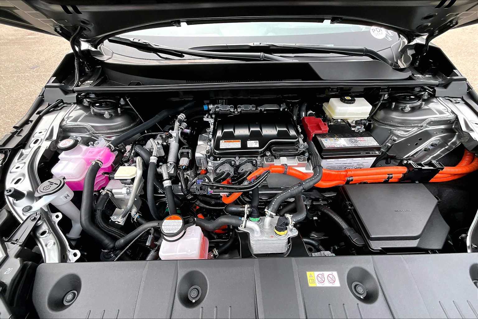 2025 Toyota bZ4X XLE - Photo 16