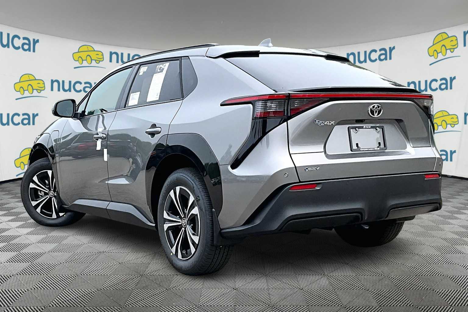 2025 Toyota bZ4X XLE - Photo 5
