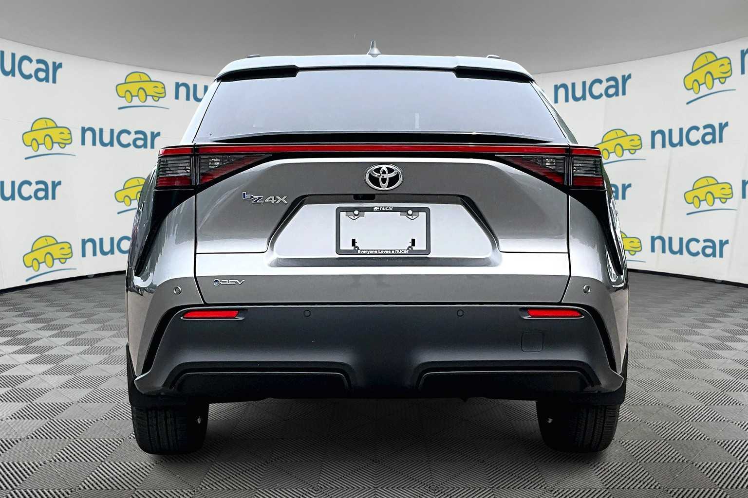 2025 Toyota bZ4X XLE - Photo 6