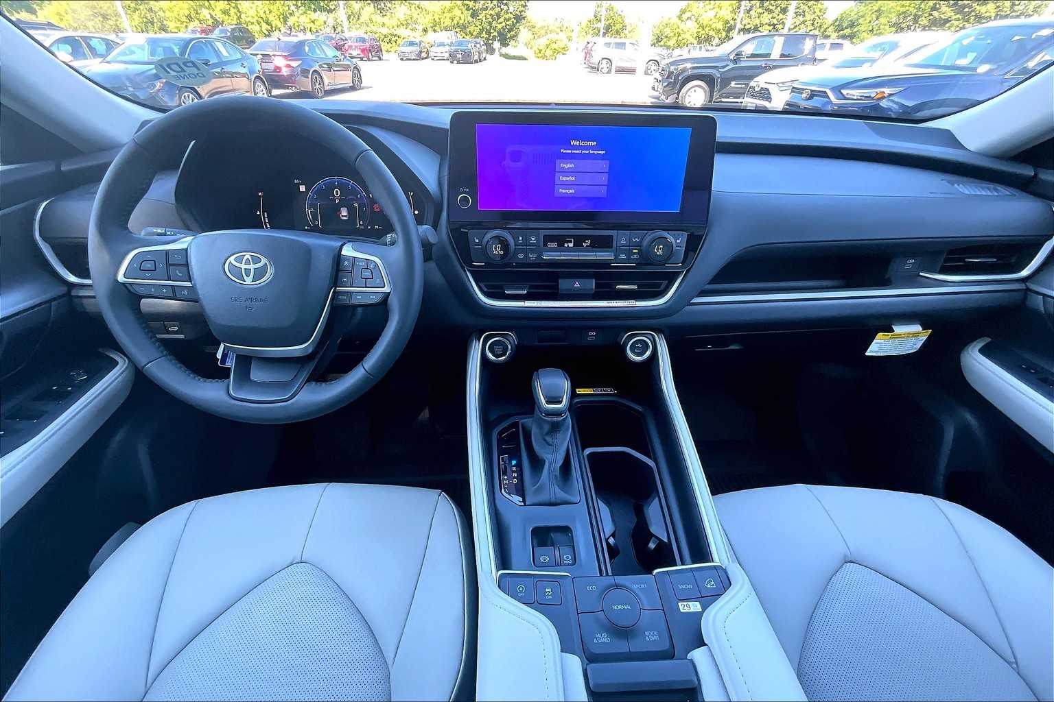 2025 Toyota Grand Highlander XLE - Photo 12