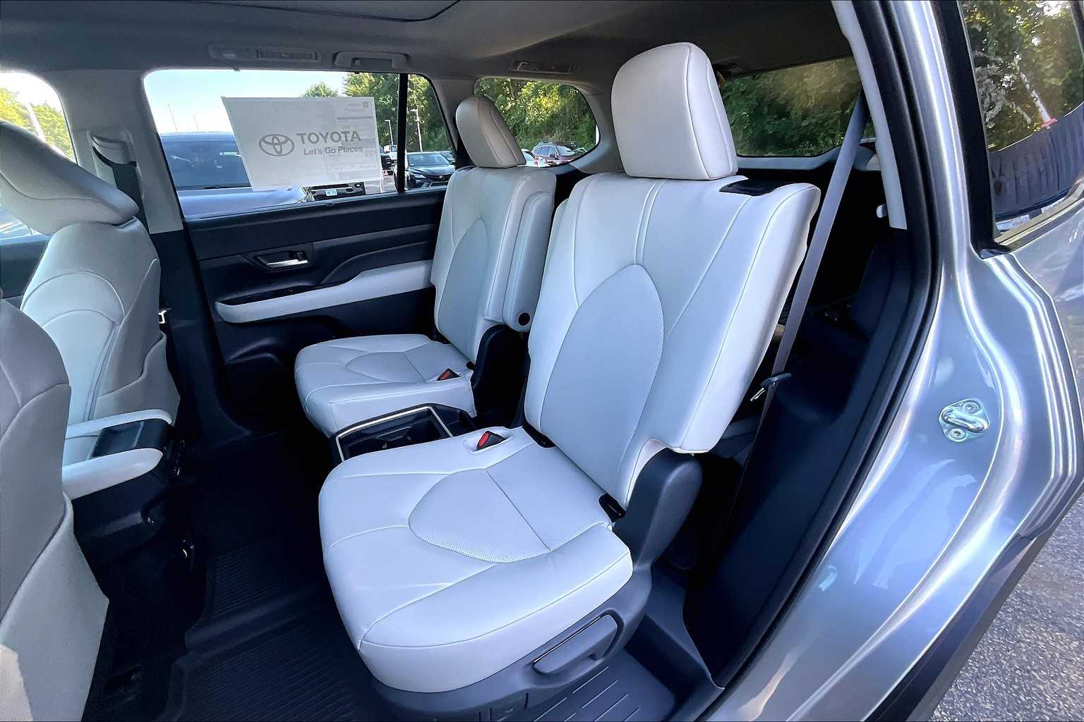 2025 Toyota Grand Highlander XLE - Photo 15