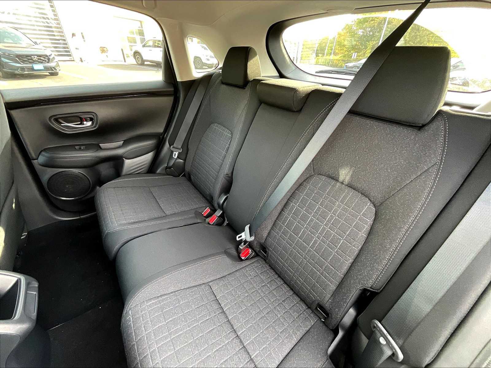2026 Honda HR-V LX - Photo 15