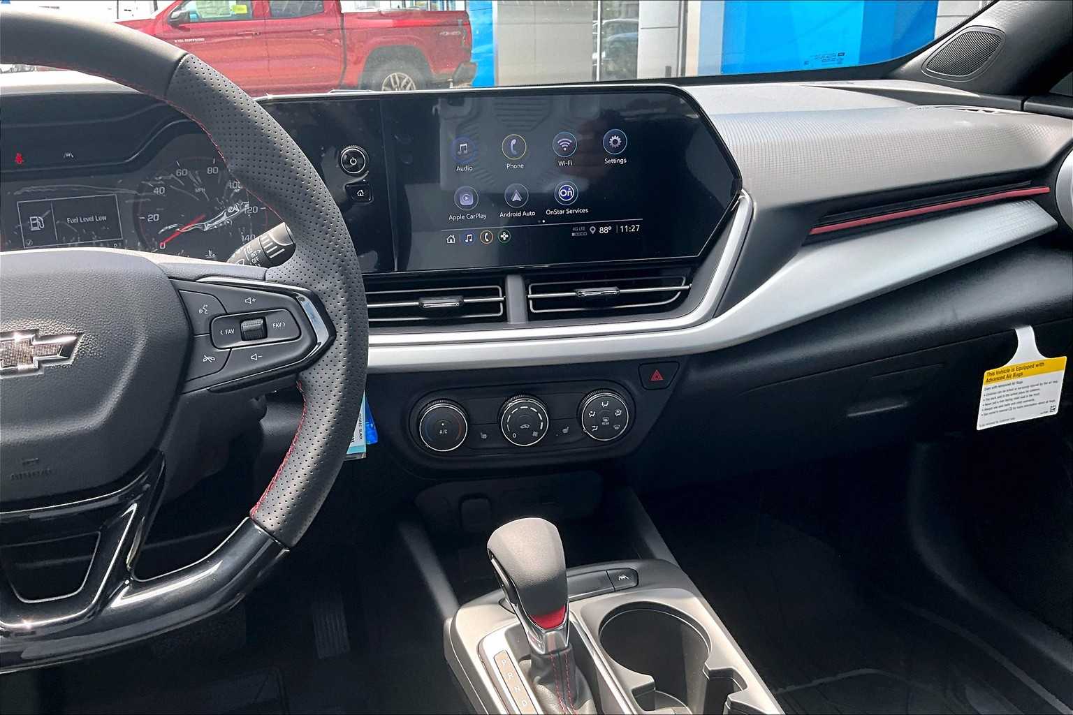 2025 Chevrolet Trax 1RS - Photo 13