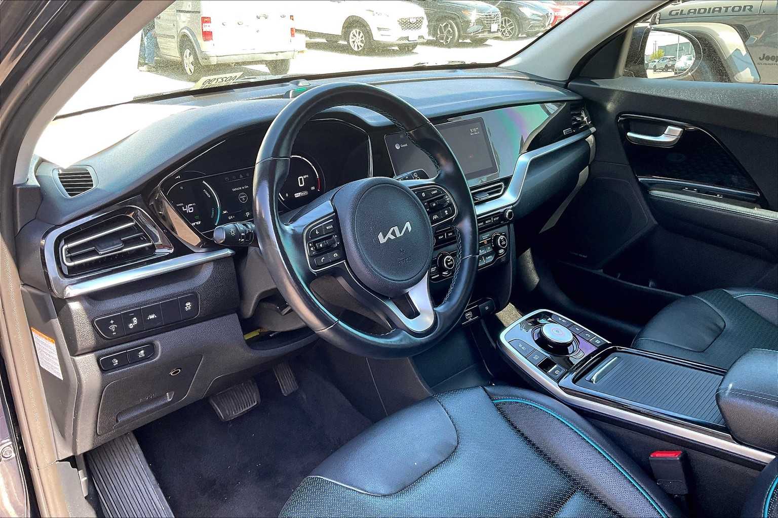 2022 Kia Niro EV EX Premium - Photo 8