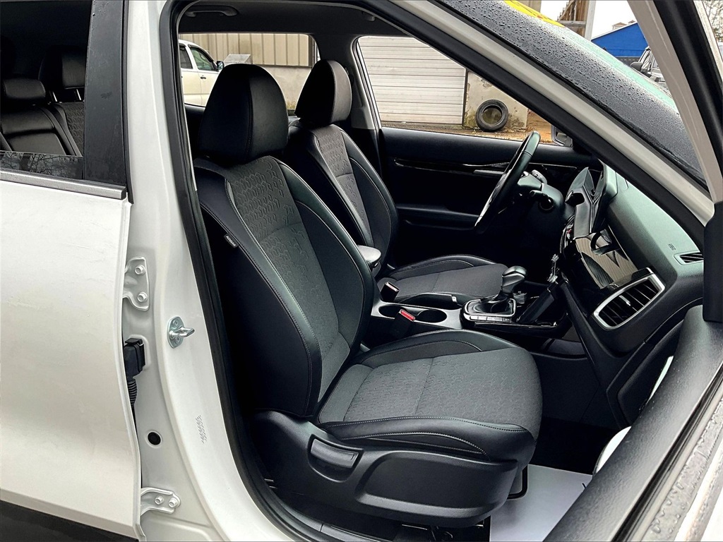 2024 Kia Seltos S - Photo 11