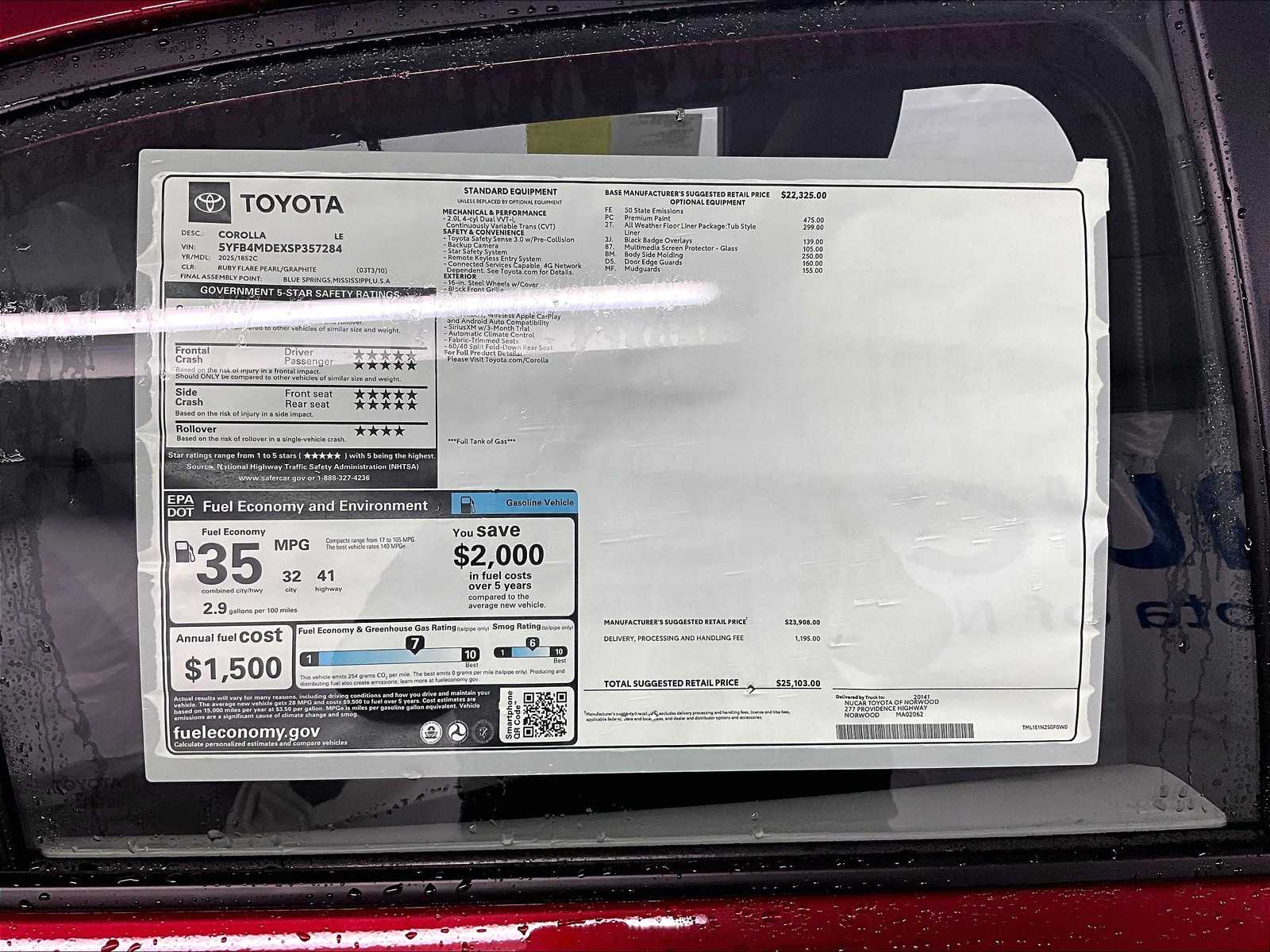2025 Toyota Corolla LE - Photo 18