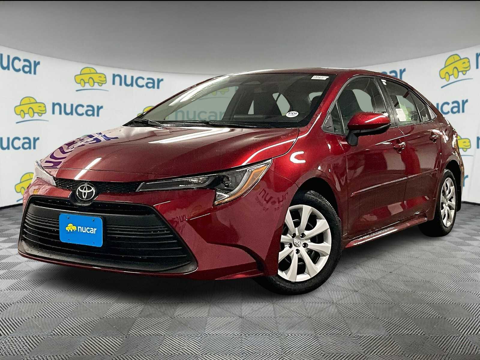 2025 Toyota Corolla LE - Photo 4