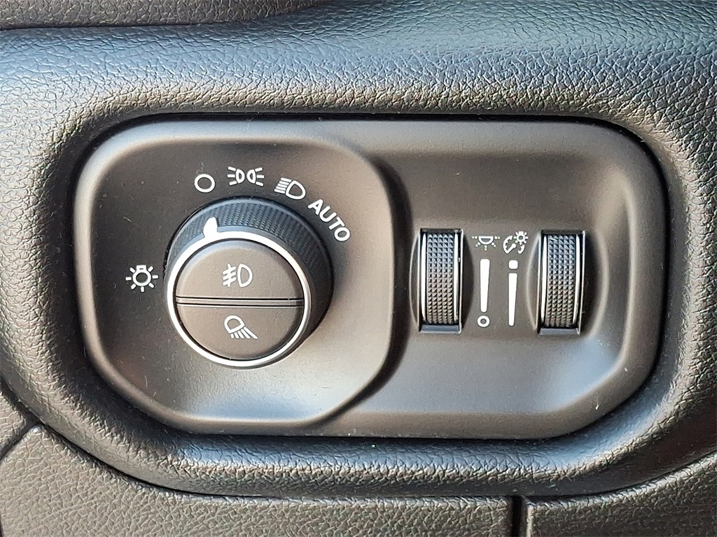 2020 Ram 1500 Laramie - Photo 25