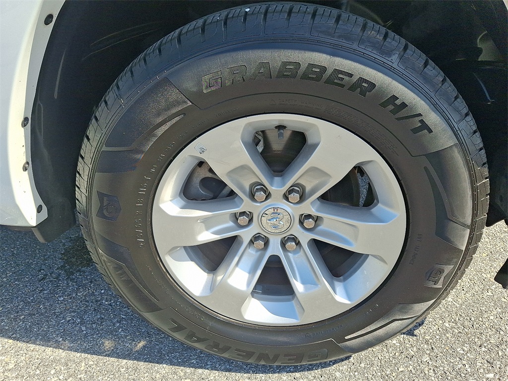 2020 Ram 1500 Laramie - Photo 8