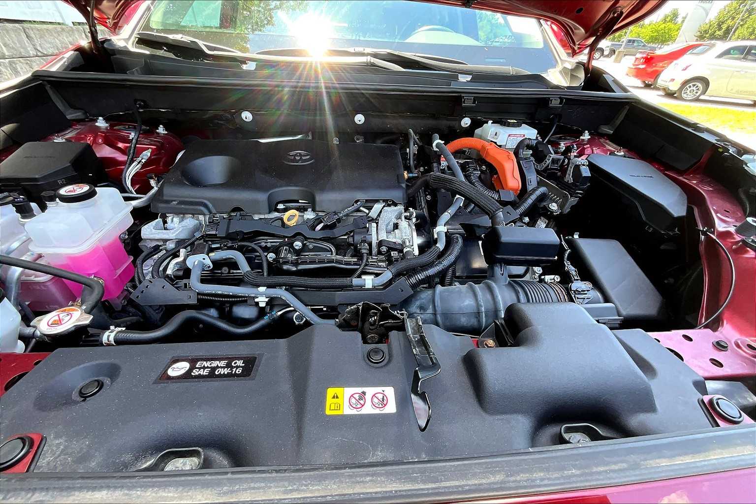 2021 Toyota RAV4 Hybrid XLE - Photo 30