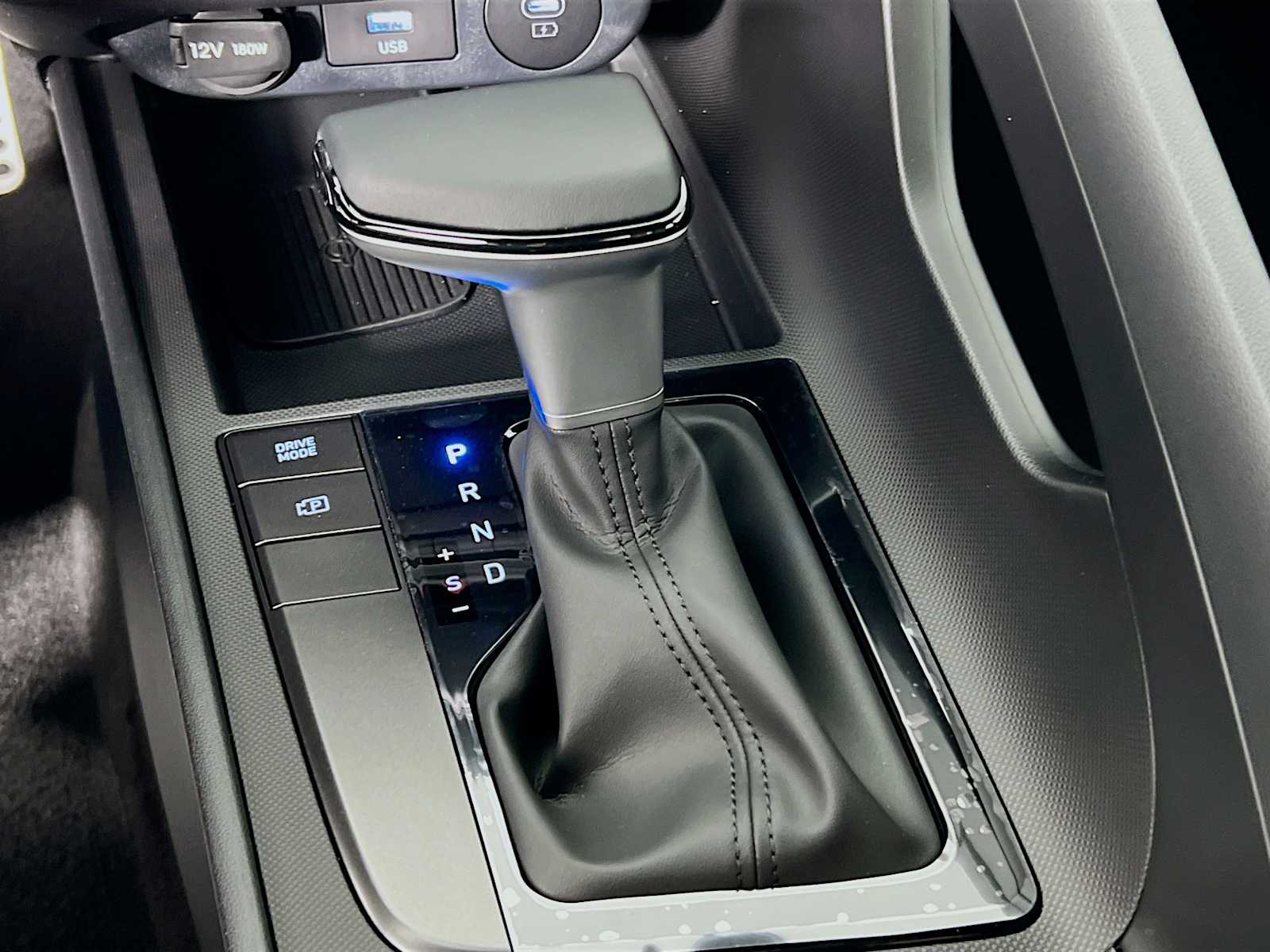 2025 Hyundai Elantra SEL Sport - Photo 11