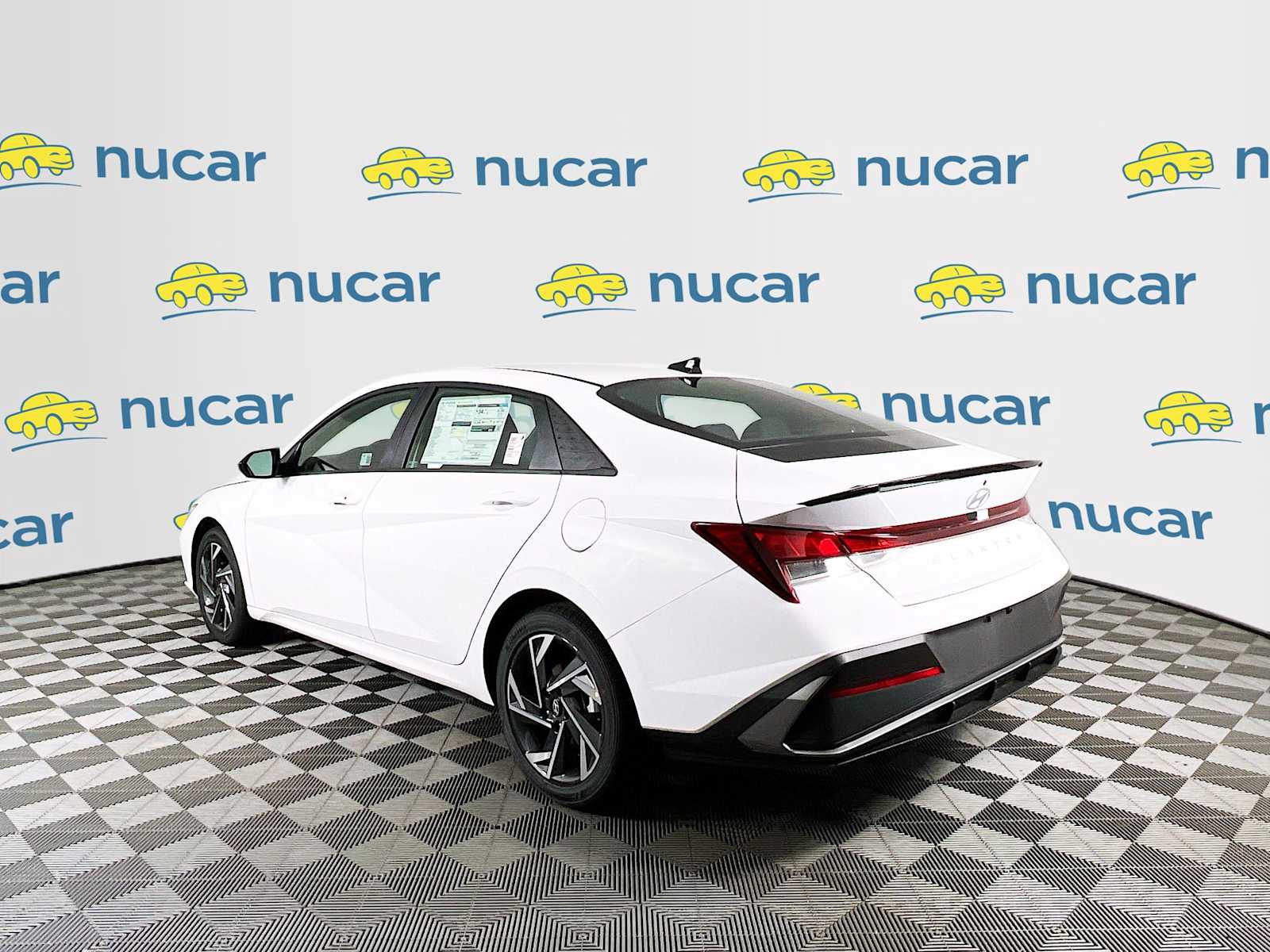 2025 Hyundai Elantra SEL Sport - Photo 4