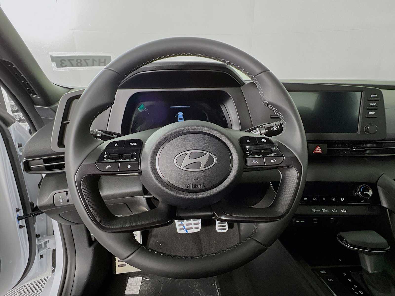 2025 Hyundai Elantra SEL Sport - Photo 7