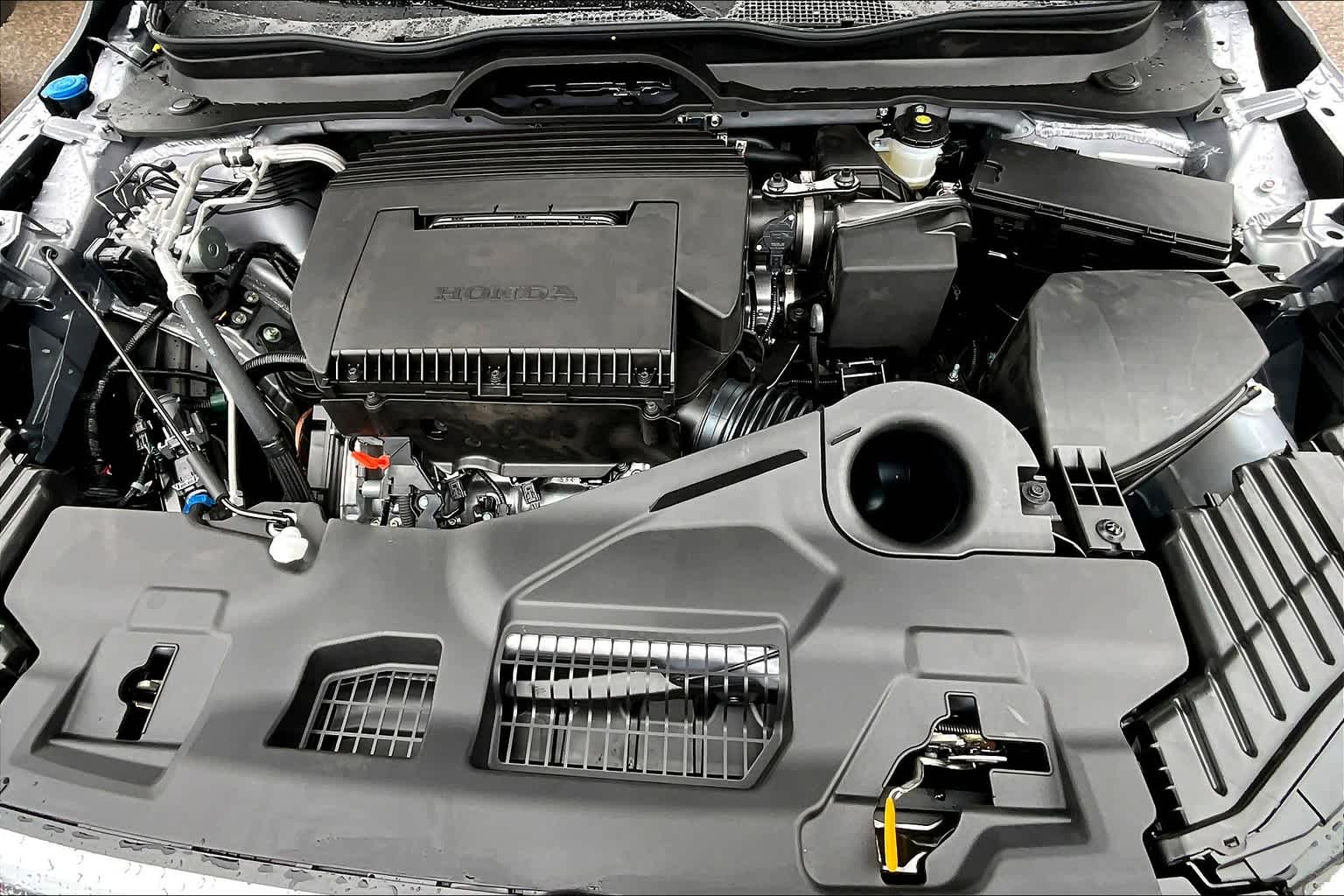 2025 Honda Pilot Touring - Photo 16
