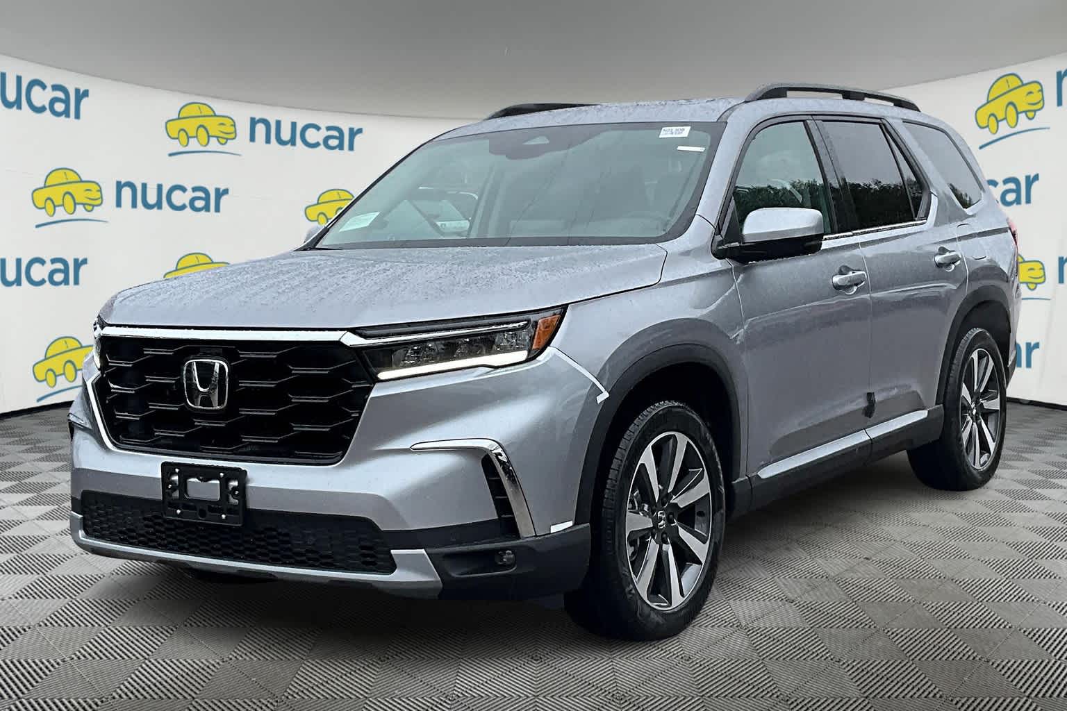 2025 Honda Pilot Touring - Photo 4