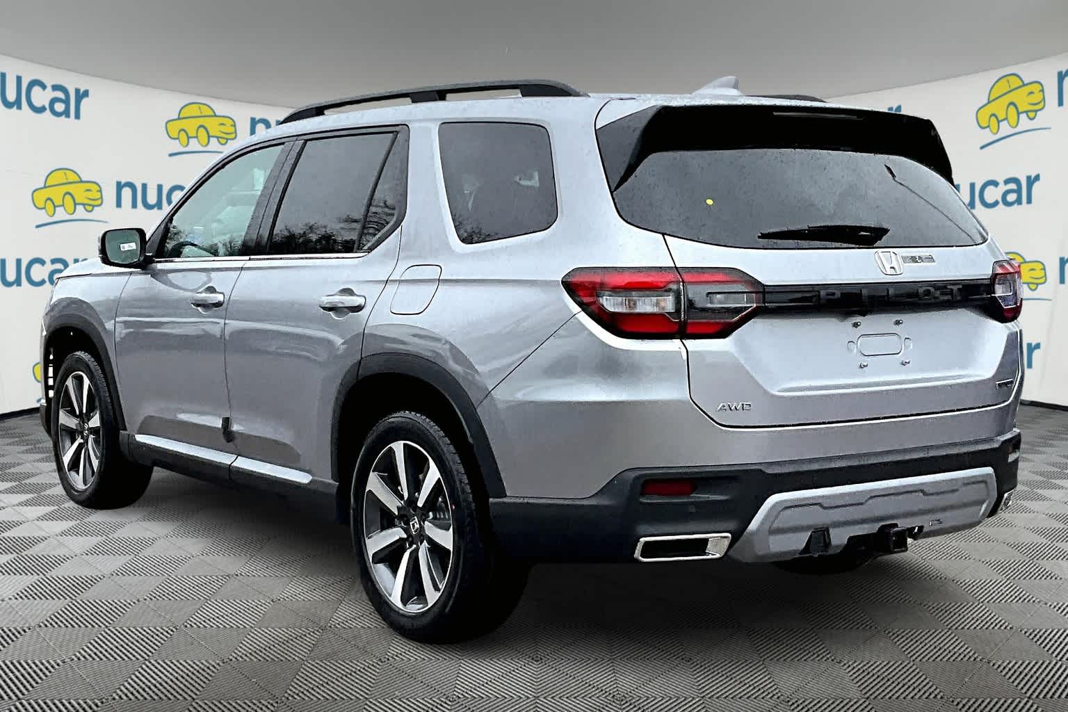 2025 Honda Pilot Touring - Photo 5