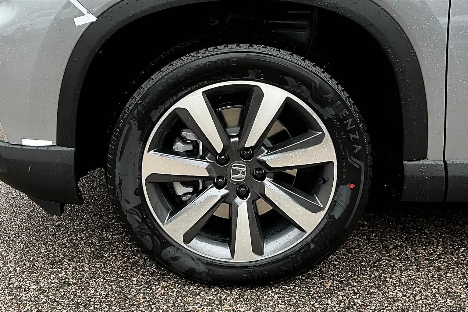 2025 Honda Pilot Touring - Photo 8