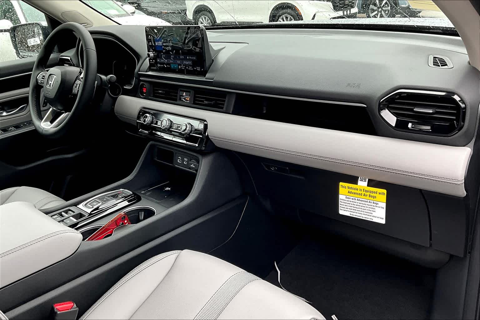 2025 Honda Pilot Touring - Photo 10