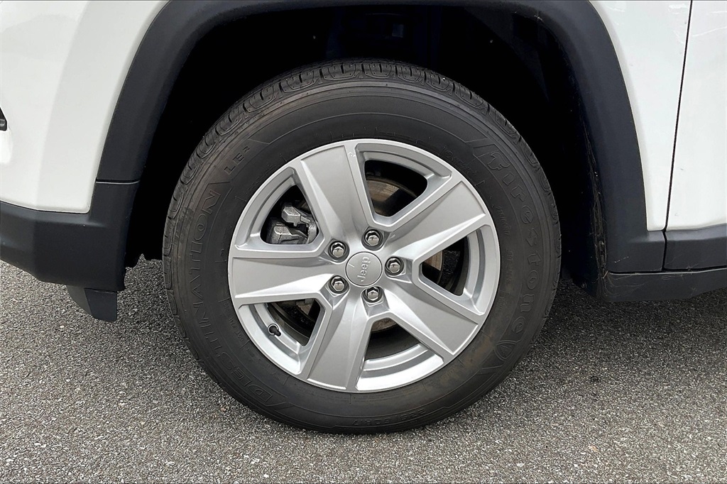 2022 Jeep Compass Latitude - Photo 7