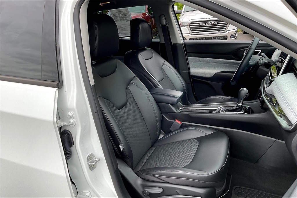2022 Jeep Compass Latitude - Photo 10
