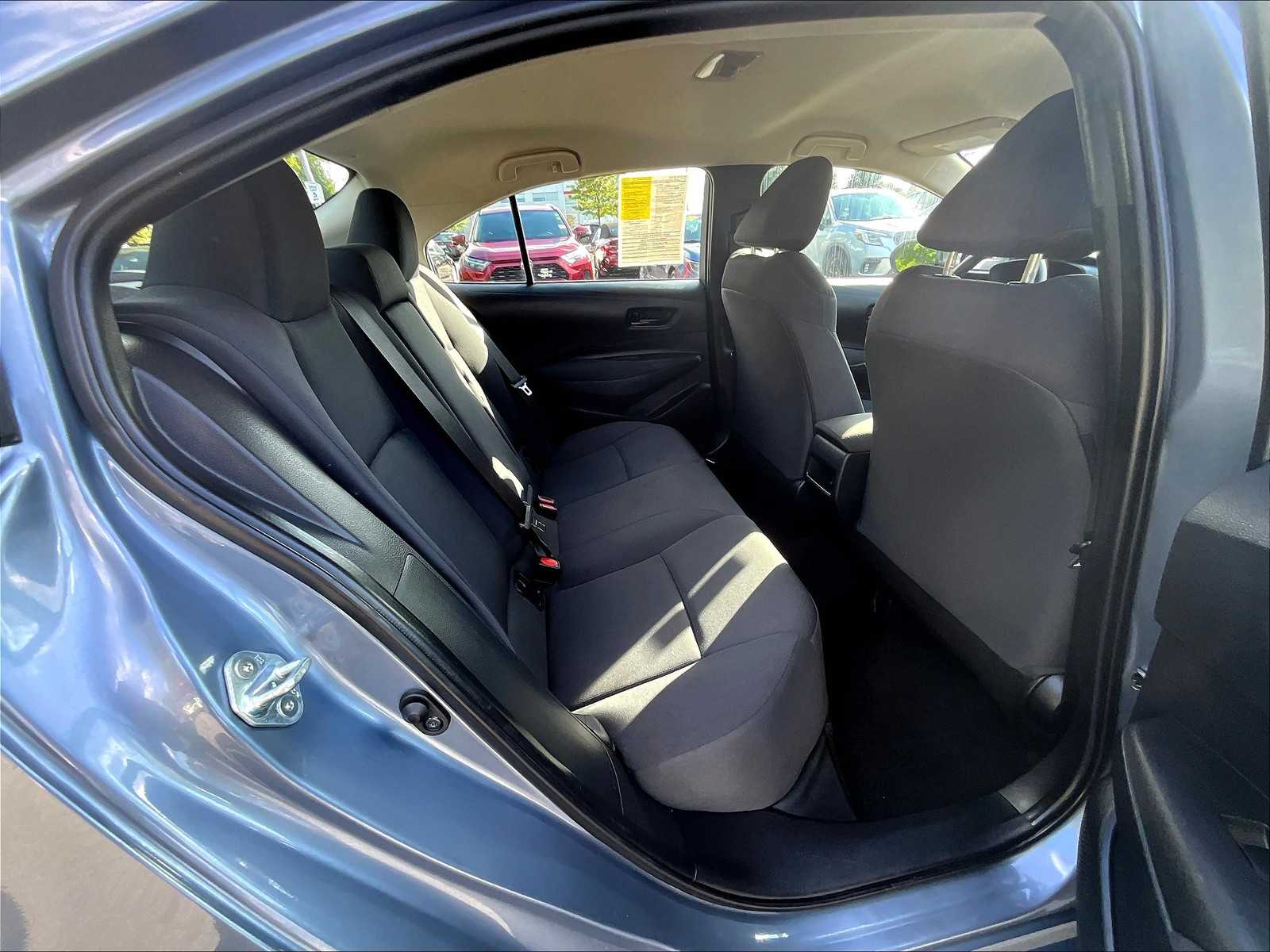 2022 Toyota Corolla LE - Photo 16