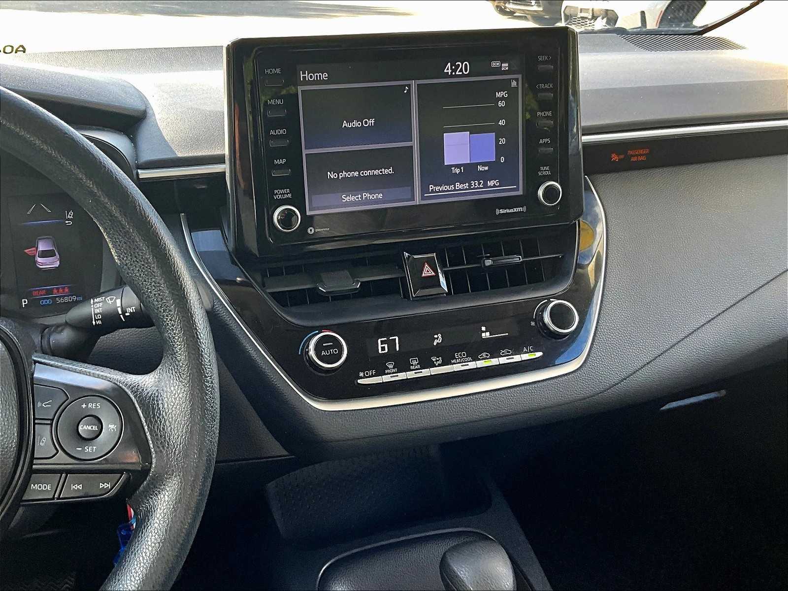2022 Toyota Corolla LE - Photo 18