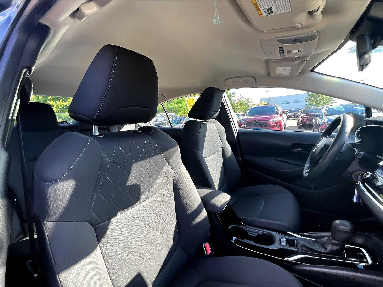2022 Toyota Corolla LE - Photo 22
