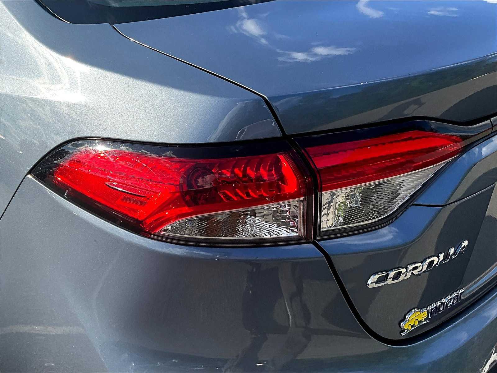 2022 Toyota Corolla LE - Photo 33