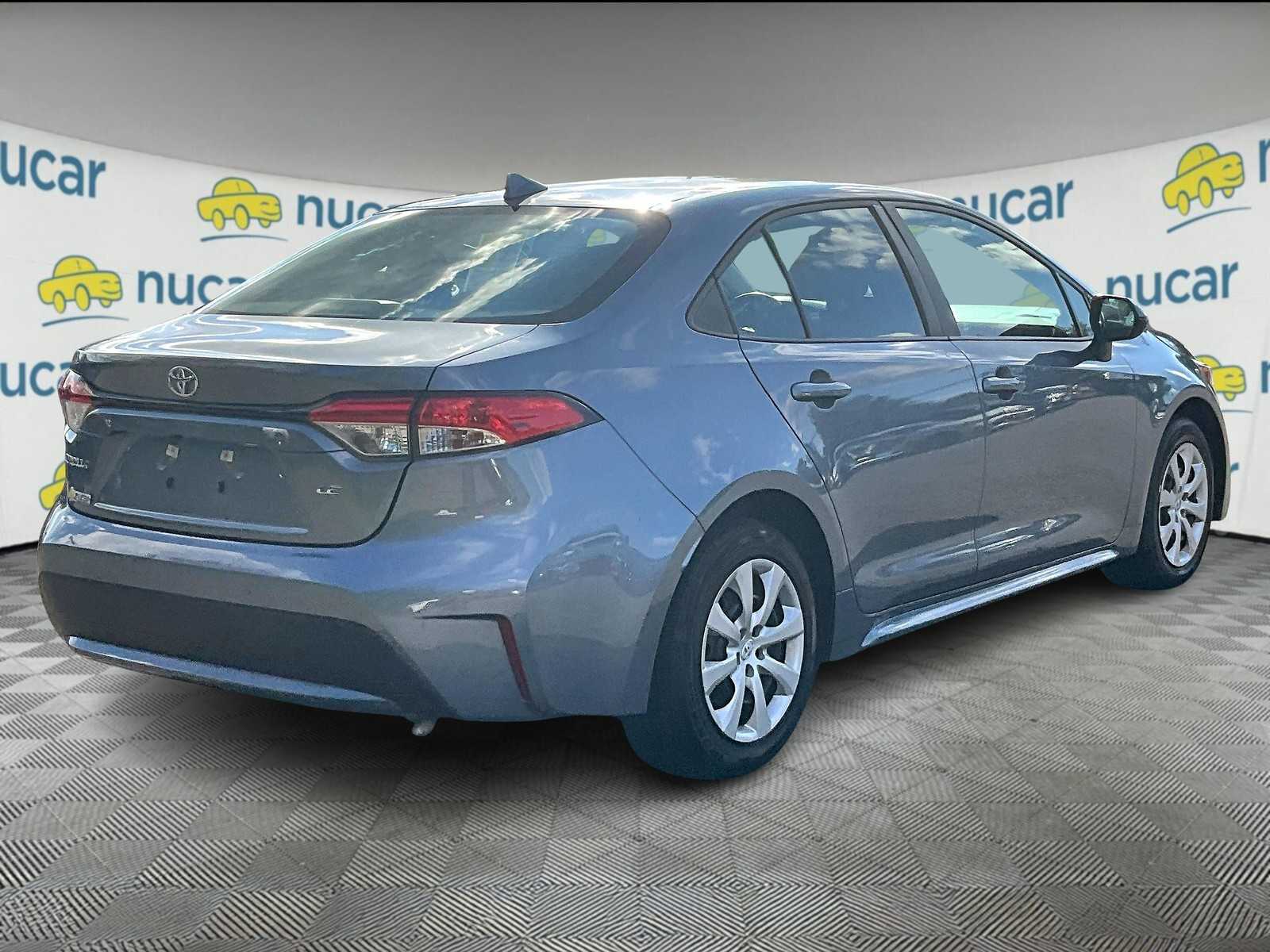 2022 Toyota Corolla LE - Photo 6