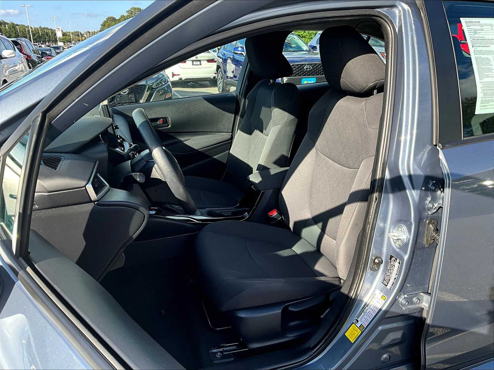 2022 Toyota Corolla LE - Photo 10